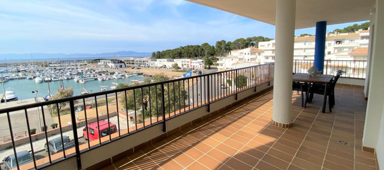 Apartaments Club Nautic L' Escala Exterior foto