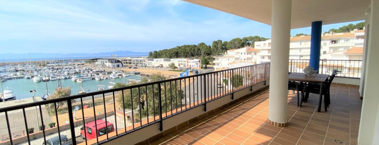 Apartaments Club Nautic L' Escala Exterior foto